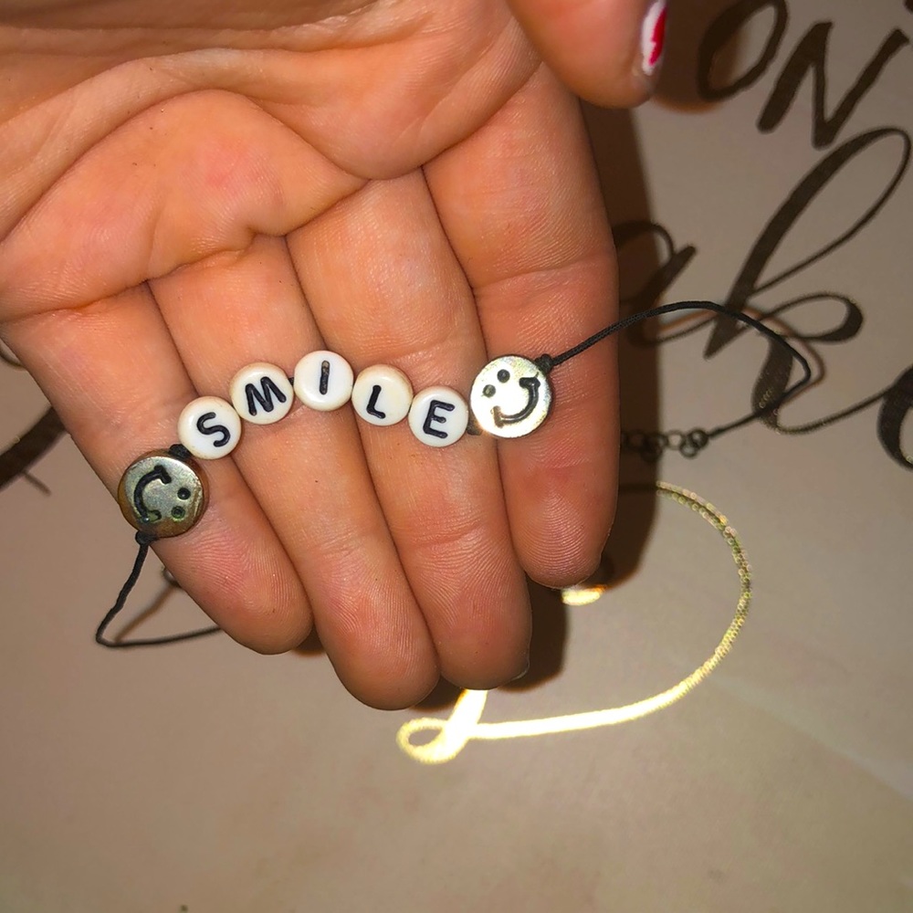 Smile necklace